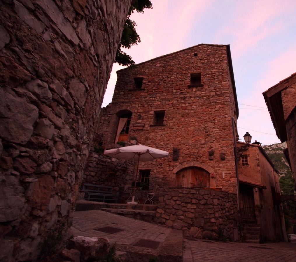 Chambre D'Hotes L'Ammonite Saint-Maurice-Navacelles Exterior photo