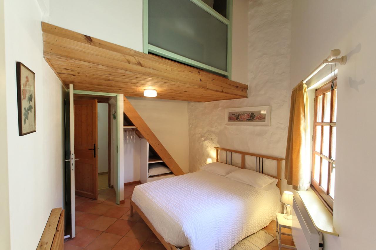 Chambre D'Hotes L'Ammonite Saint-Maurice-Navacelles Exterior photo